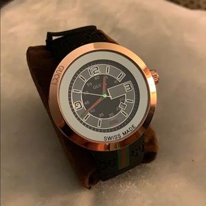 Gucci Pantcaon Watch
